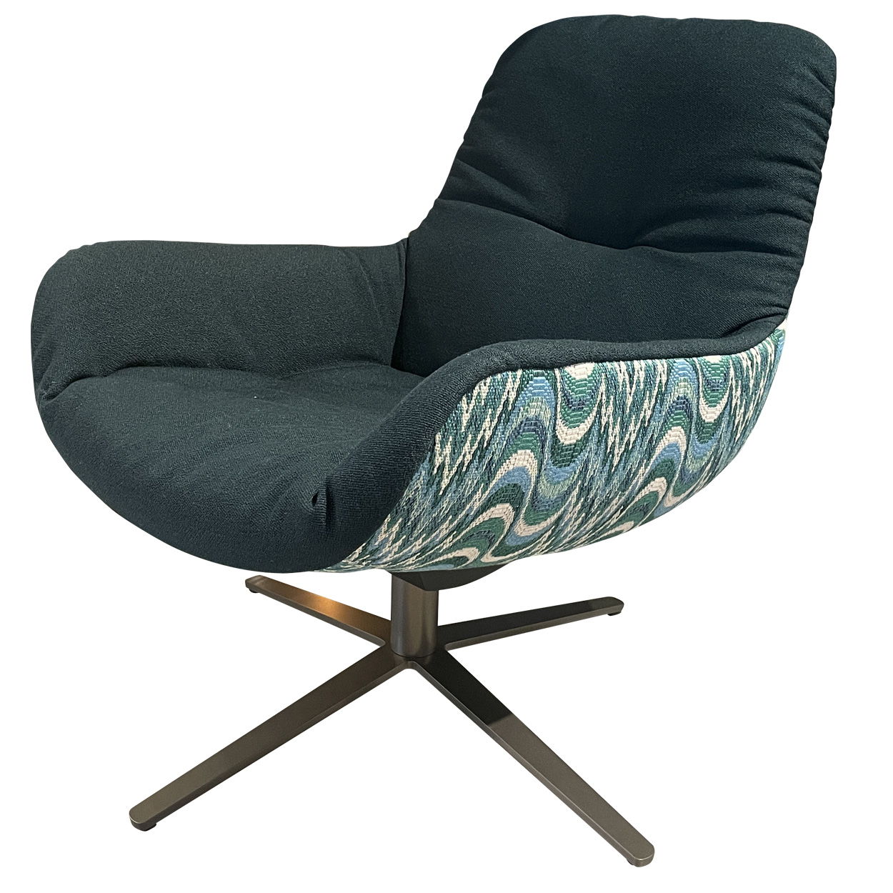 Leya Lounge Chair - Stoff Vidar & Stoff Dedar Flimflam