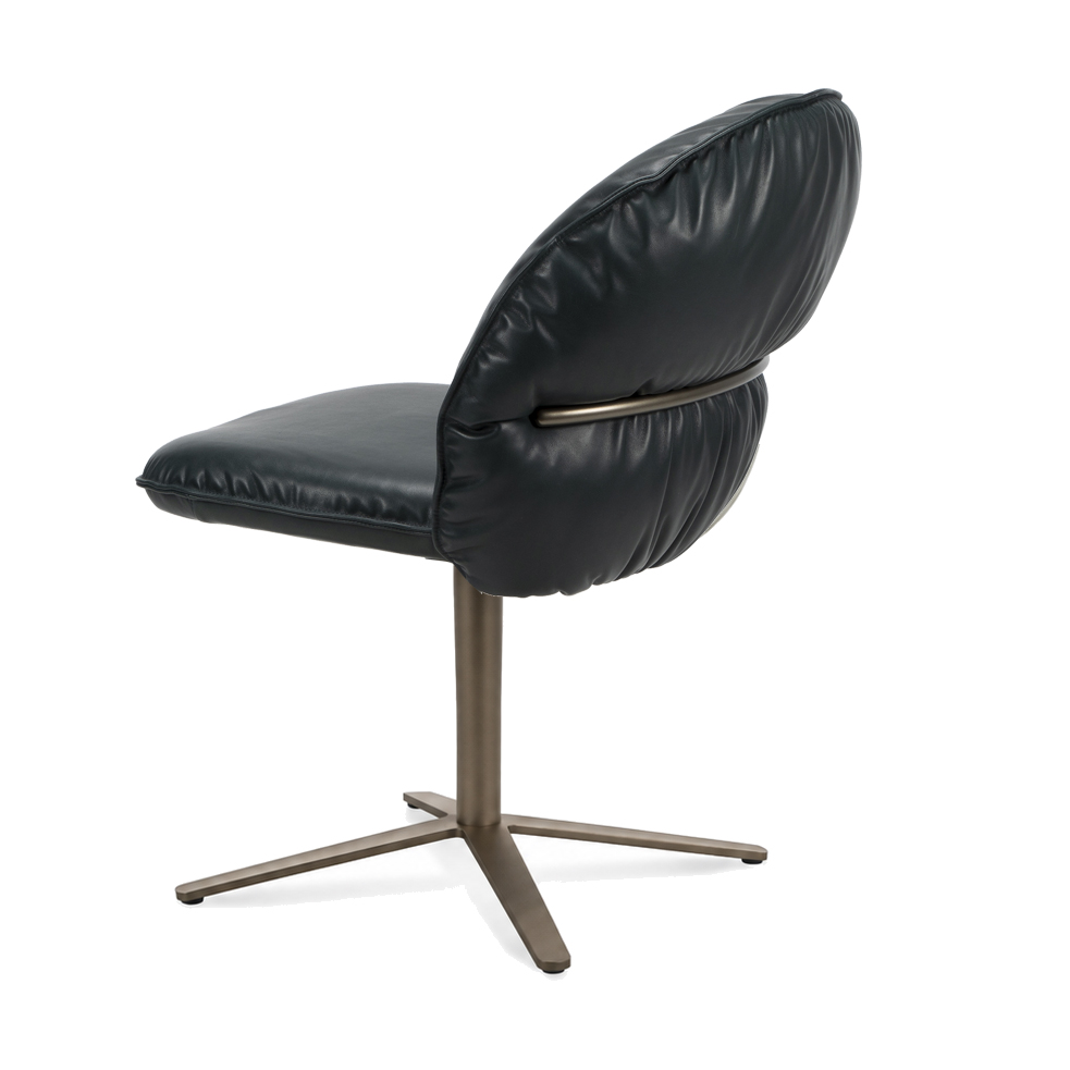 Marie Chair – Leder Adora Jade - Fusskreuzgestell Bronze Lasur 